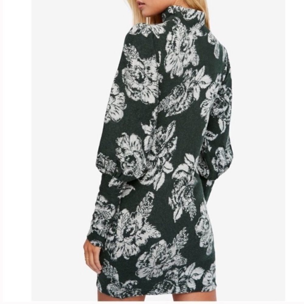 Free People Green floral sweater dress - Picture 2 of 10